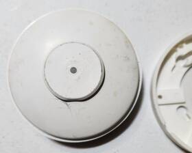 Chemetronics W13-y04f 603 Heat Detector 135 Deg Fixed Temperature With Base Warrnty
